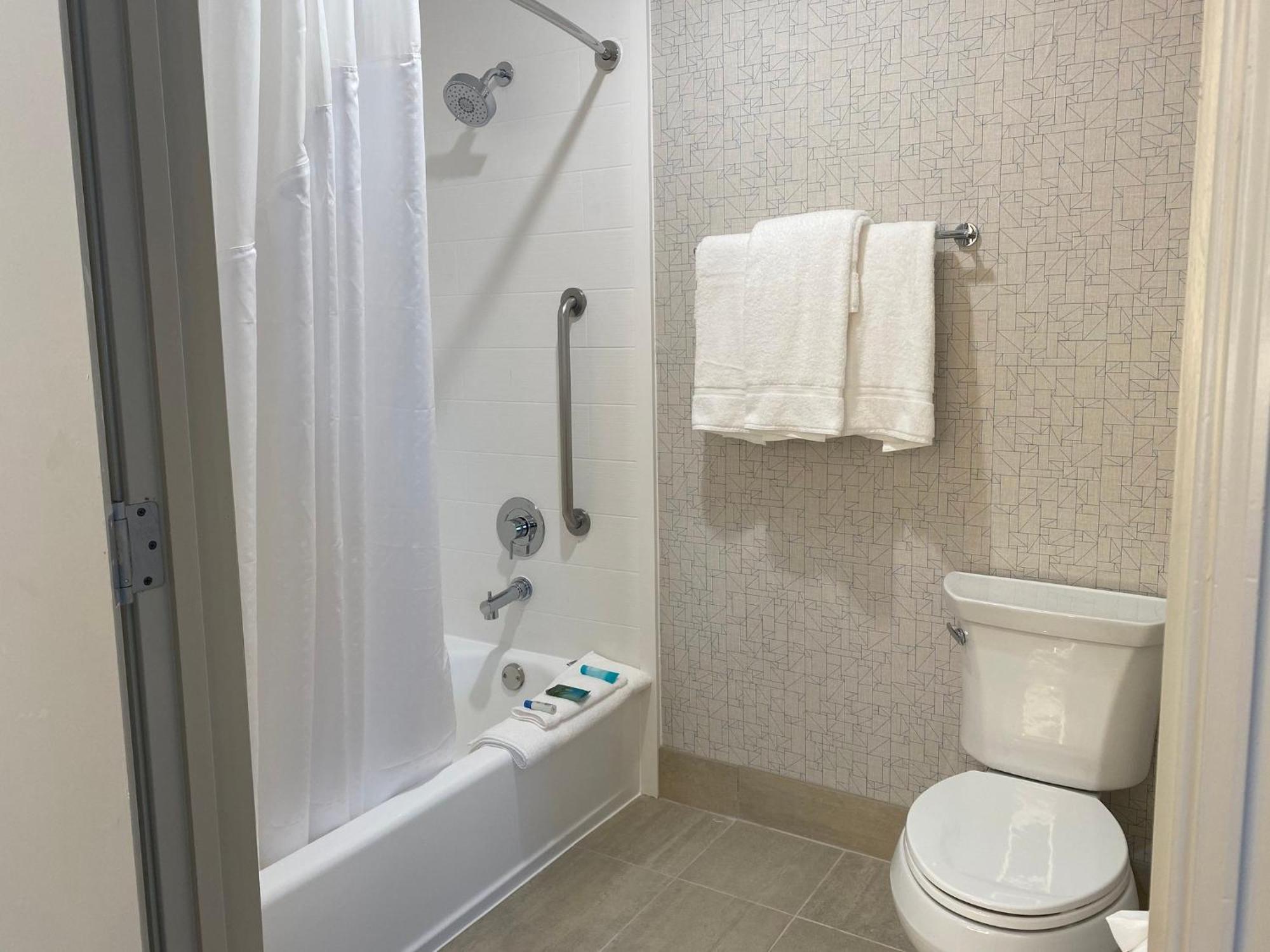Holiday Inn Express & Suites Mountain View Silicon Valley By Ihg Eksteriør billede